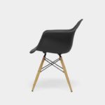 black-chair2