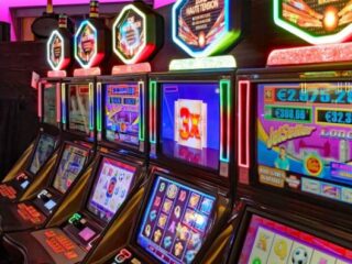 What Makes Slots Games So Popular